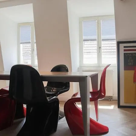Le Contemporain, Hypercentre
